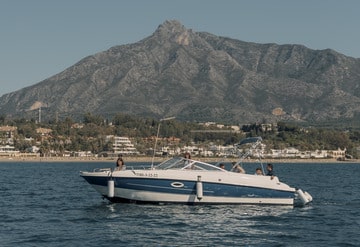 Bayliner 249SD ready for maritime adventures in Marbella, perfect for days of sailing and relaxation under the sun